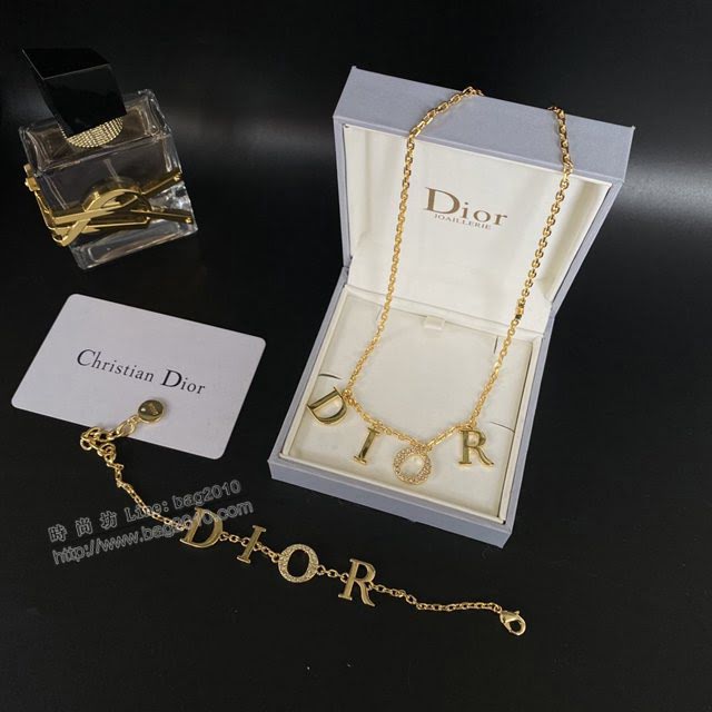 Dior飾品 迪奧熱銷款新品DIOR字母手鏈項鏈  zgd1372